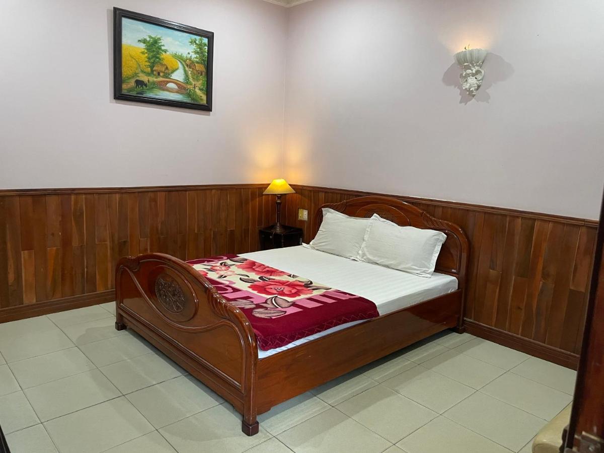 Song Tra Hotel Thu Dau Mot Экстерьер фото